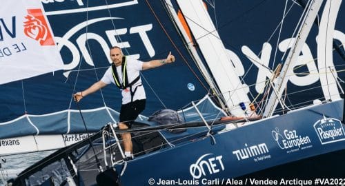 Les collaborateurs Onet mobilisés aux côtés de Fabrice Amedeo au départ de la Vendée Arctique les Sables d’Olonne